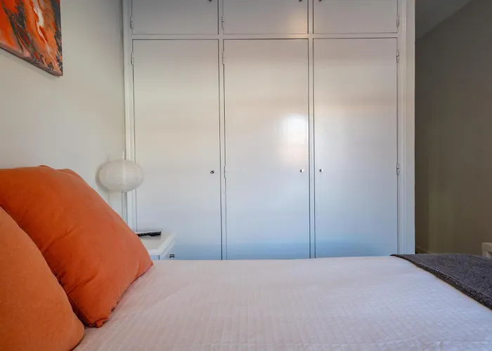 Ensuite 4 Laranja Rochedo Traseiras *