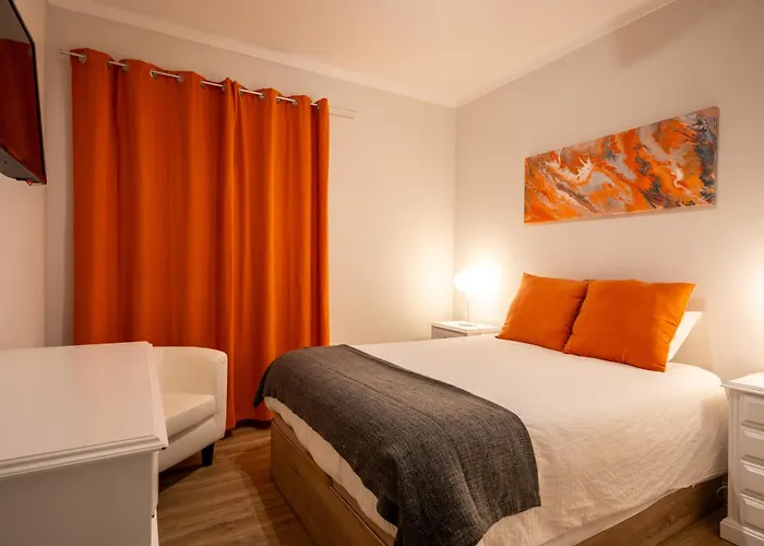 Ensuite 4 Laranja Rochedo Traseiras בית הארחה *